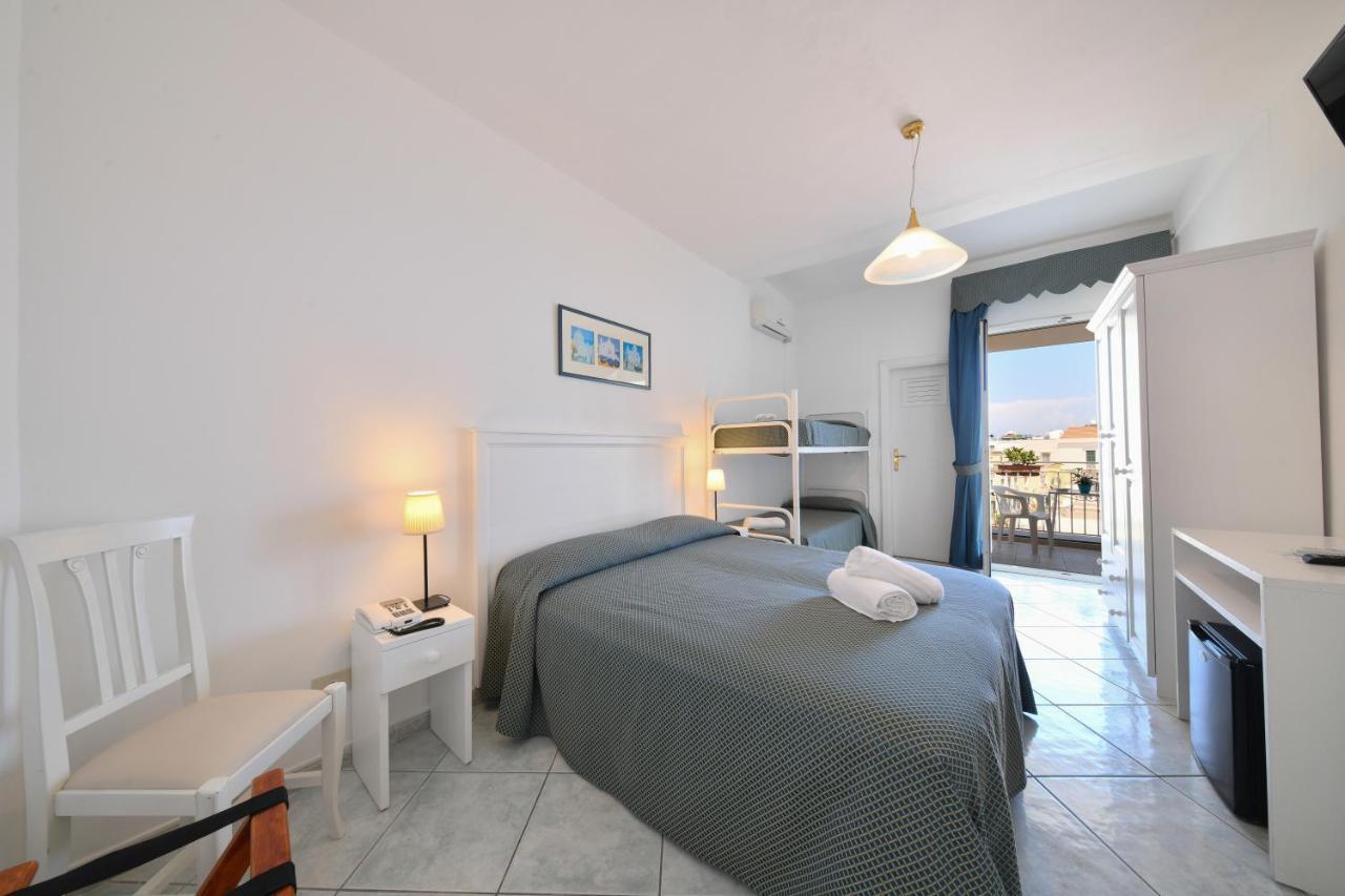 Pensione Noris Ischia Esterno foto